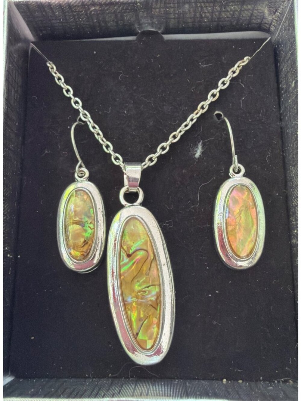 Abalone Shell Pendant Necklace & Earrings Set In Gift Box Silver Tone Oval NEW - Picture 2 of 4